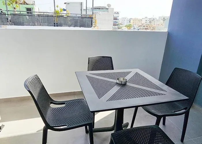 Sealife Citycenter Residences Апартаменти