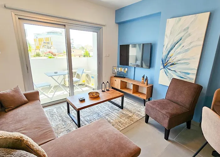 Sealife Citycenter Residences * Ларнака